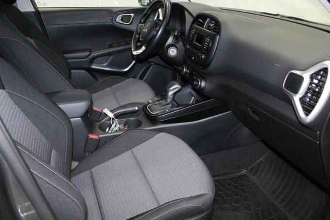 Kia Soul III Рестайлинг с пробегом 2022 года, цена 2 079 000 рублей, 40057 км, хэтчбек, Автокод Объявления