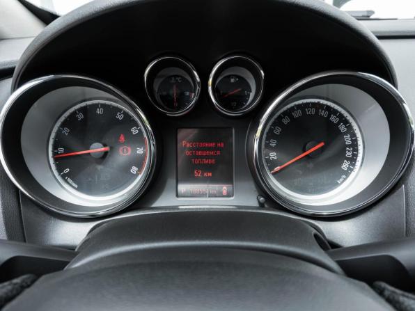 Opel Astra J Рестайлинг с пробегом 2013 года, цена 870 000 рублей, 188554 км, хэтчбек, Автокод Объявления