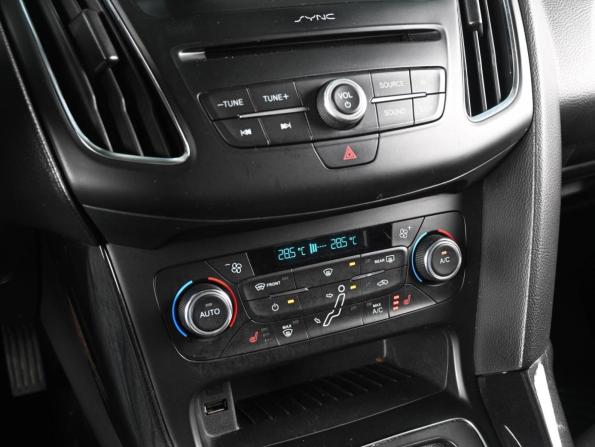 Ford Focus III Рестайлинг с пробегом 2018 года, цена 1 179 000 рублей, 213893 км, хэтчбек, Автокод Объявления