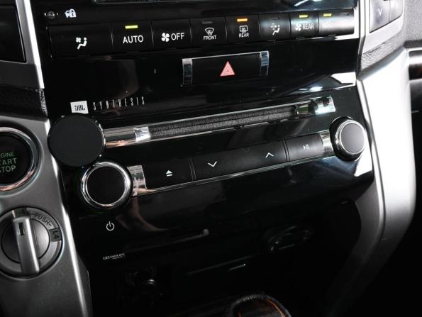 Toyota Land Cruiser 200 Series Рестайлинг 1 с пробегом 2013 года, цена 3 779 000 рублей, 275981 км, внедорожник, Автокод Объявления