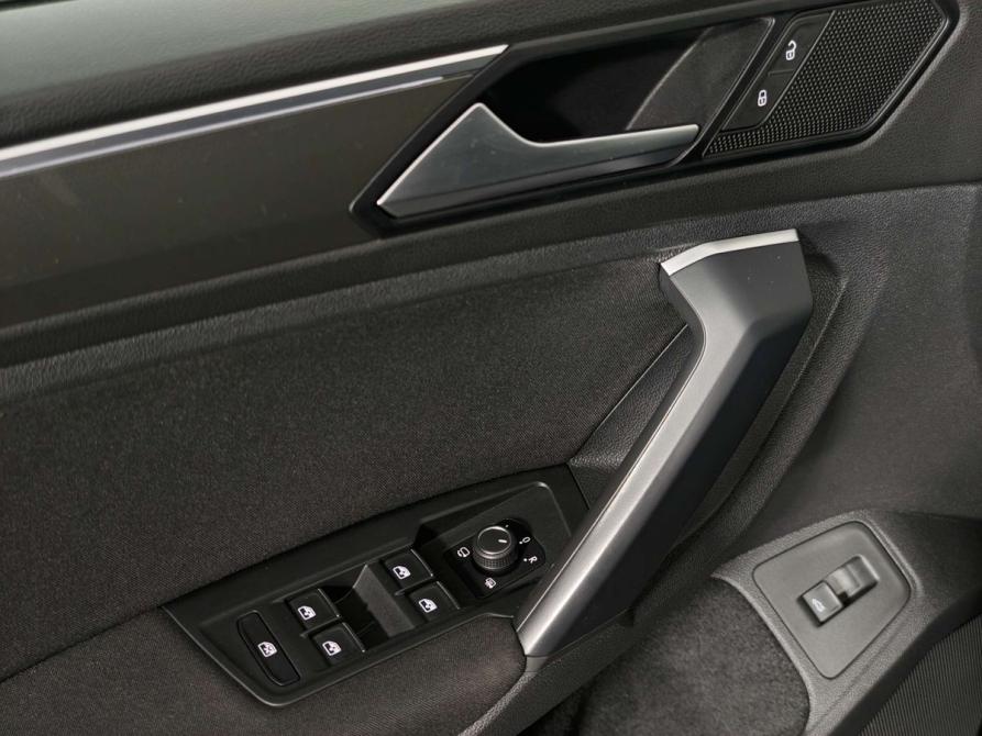 Volkswagen Tiguan II Санкт-Петербург  - изображение 21