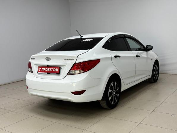 Hyundai Solaris I с пробегом 2014 года, цена 650 000 рублей, 193609 км, седан, Автокод Объявления