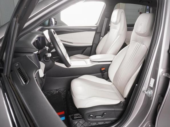 Geely Galaxy L7 с пробегом 2023 года, цена 3 590 000 рублей, 40039 км, внедорожник, Автокод Объявления