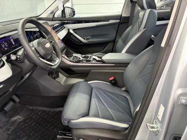 Geely Atlas II с пробегом 2024 года, цена 2 997 000 рублей, 5686 км, внедорожник, Автокод Объявления