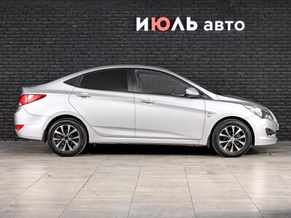 Hyundai Solaris I Рестайлинг с пробегом 2015 года, цена 1 200 000 рублей, 132818 км, седан, Автокод Объявления