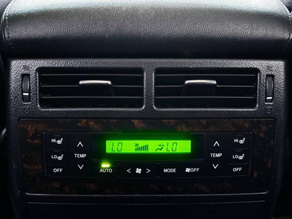 Toyota Land Cruiser 200 Series Рестайлинг 1 с пробегом 2012 года, цена 3 835 000 рублей, 188000 км, внедорожник, Автокод Объявления