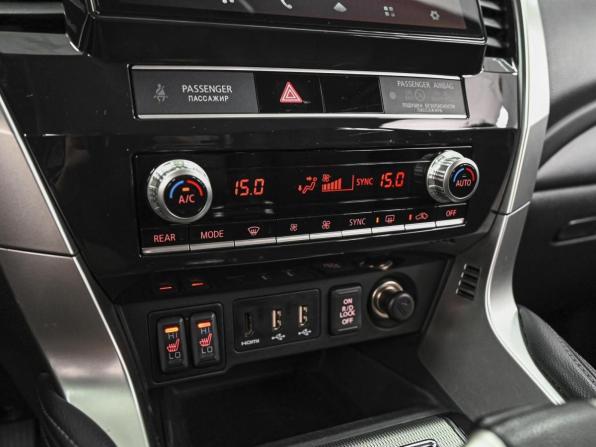 Mitsubishi Pajero Sport III Рестайлинг с пробегом 2021 года, цена 3 450 111 рублей, 60229 км, внедорожник, Автокод Объявления