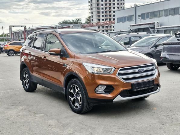 Ford Kuga II Рестайлинг с пробегом 2017 года, цена 1 699 000 рублей, 87551 км, внедорожник, Автокод Объявления