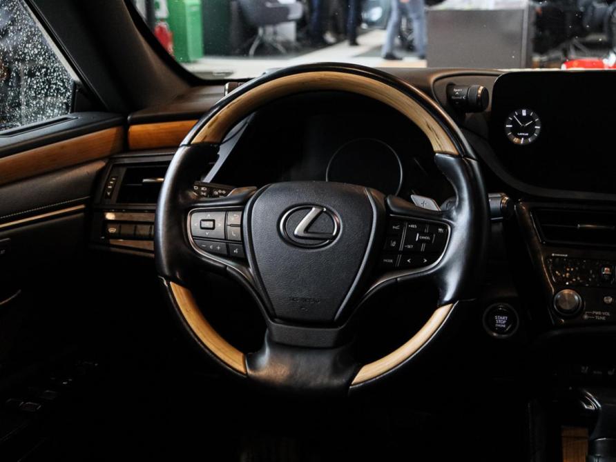 Lexus ES VII Рестайлинг Москва  - изображение 14