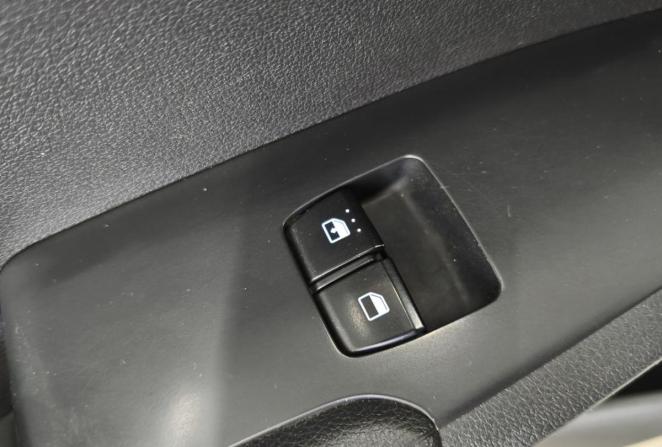 Hyundai Solaris II с пробегом 2018 года, цена 869 000 рублей, 223710 км, седан, Автокод Объявления