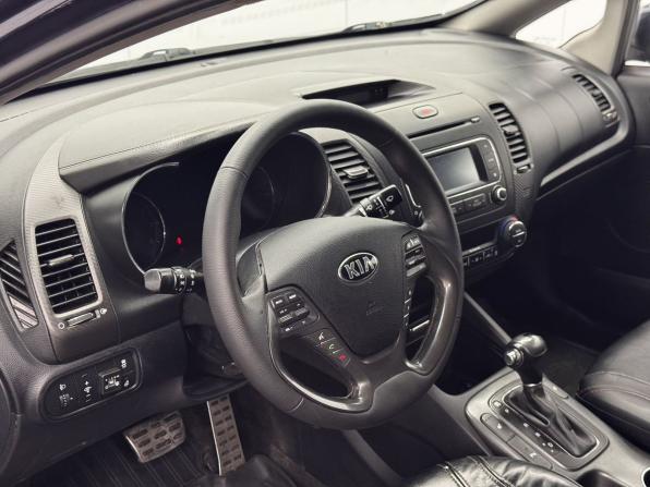 Kia Cerato III с пробегом 2015 года, цена 1 070 000 рублей, 192690 км, седан, Автокод Объявления