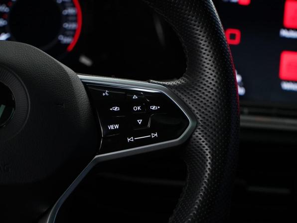 Volkswagen Golf VIII с пробегом 2021 года, цена 2 797 434 рубля, 48807 км, хэтчбек, Автокод Объявления