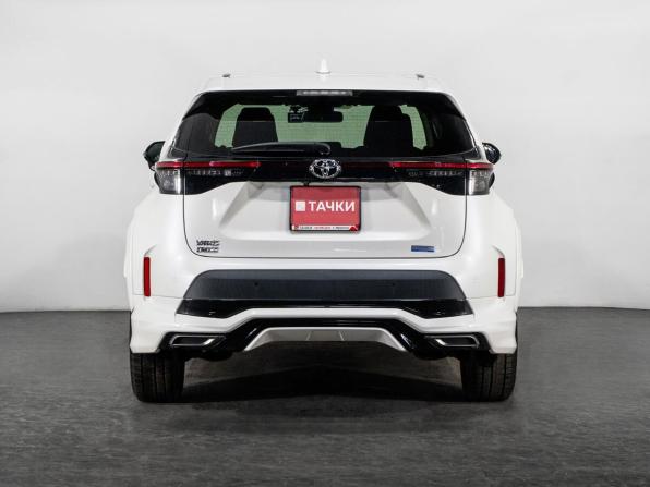 Toyota Yaris Cross I с пробегом 2022 года, цена 2 080 000 рублей, 32198 км, внедорожник, Автокод Объявления