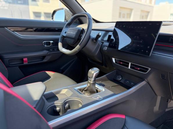 JETOUR DASHING I с пробегом 2024 года, цена 1 995 000 рублей, 19000 км, внедорожник, Автокод Объявления