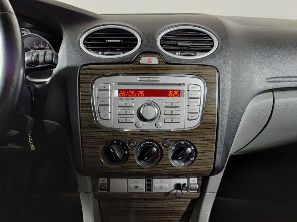 Ford Focus II Рестайлинг с пробегом 2008 года, цена 310 000 рублей, 290771 км, седан, Автокод Объявления