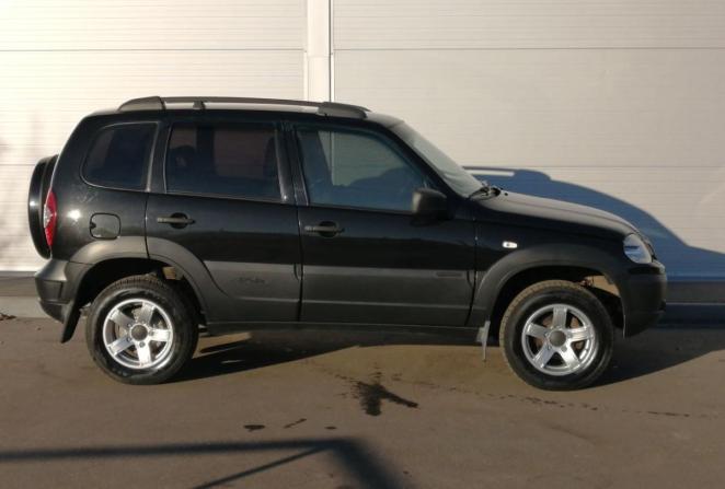 Chevrolet Niva I Рестайлинг с пробегом 2020 года, цена 900 000 рублей, 63692 км, внедорожник, Автокод Объявления