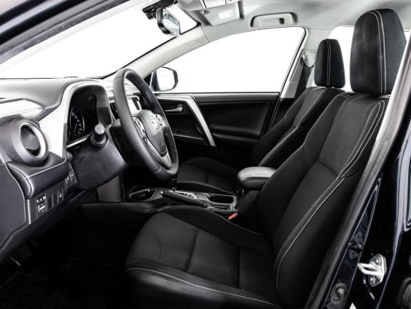 Toyota RAV4 IV (XA40) Рестайлинг с пробегом 2018 года, цена 2 249 000 рублей, 145587 км, внедорожник, Автокод Объявления