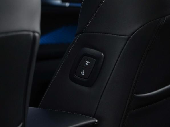Toyota Camry IX (XV80) China Market с пробегом 2026 года, цена 4 247 077 рублей, 38 км, седан, Автокод Объявления