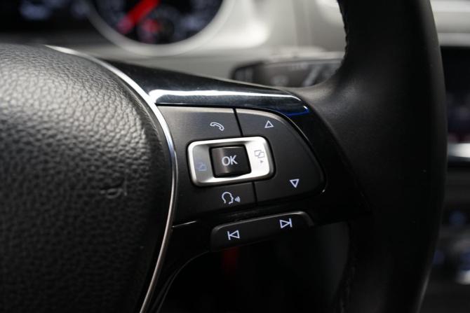 Volkswagen Golf VII с пробегом 2013 года, цена 1 240 000 рублей, 178000 км, хэтчбек, Автокод Объявления