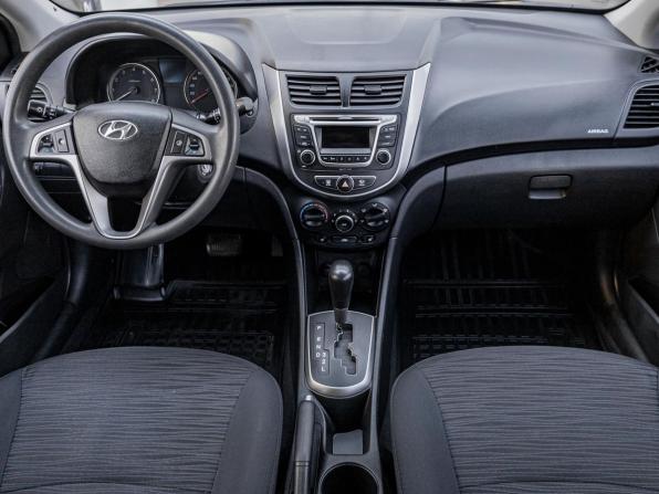 Hyundai Solaris I Рестайлинг с пробегом 2015 года, цена 978 439 рублей, 63411 км, хэтчбек, Автокод Объявления