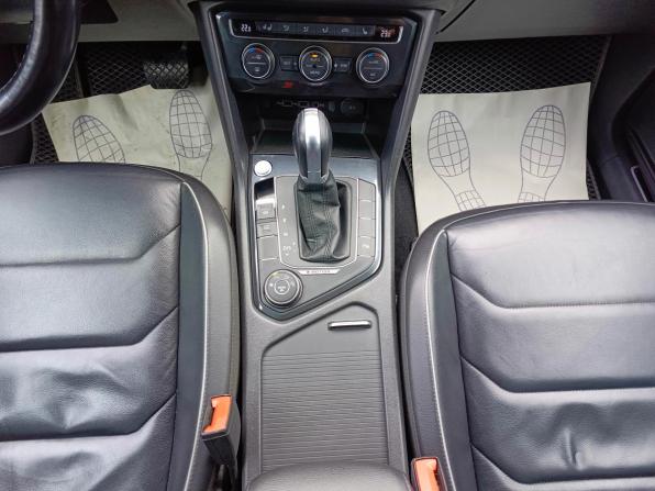 Volkswagen Tiguan II с пробегом 2017 года, цена 2 249 995 рублей, 180778 км, внедорожник, Автокод Объявления