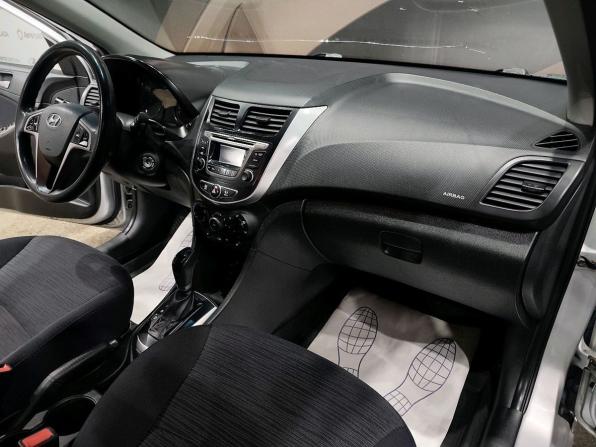Hyundai Solaris I Рестайлинг с пробегом 2015 года, цена 795 000 рублей, 335187 км, седан, Автокод Объявления