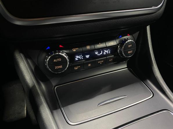 Mercedes-Benz CLA I (C117 X117) Рестайлинг с пробегом 2018 года, цена 2 499 000 рублей, 82225 км, седан, Автокод Объявления