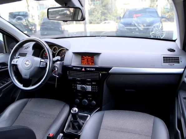 Opel Astra H Рестайлинг с пробегом 2012 года, цена 670 000 рублей, 101554 км, хэтчбек, Автокод Объявления