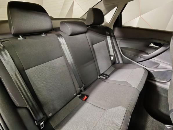Volkswagen Polo V Рестайлинг с пробегом 2018 года, цена 1 295 000 рублей, 70658 км, седан, Автокод Объявления