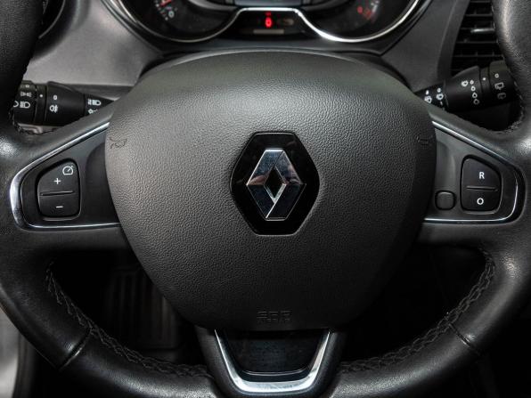 Renault Kaptur I с пробегом 2017 года, цена 1 498 000 рублей, 50000 км, внедорожник, Автокод Объявления