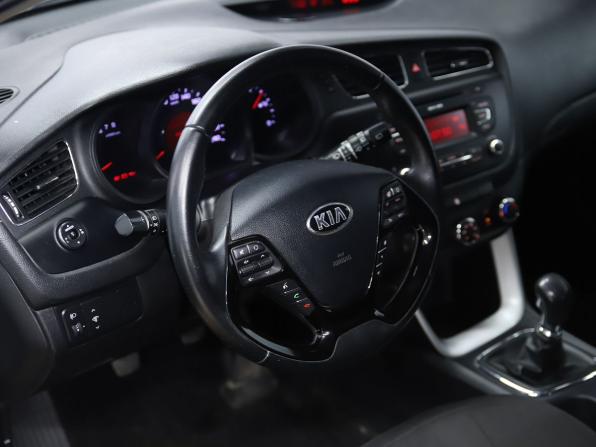 Kia Ceed II с пробегом 2013 года, цена 870 000 рублей, 192359 км, хэтчбек, Автокод Объявления
