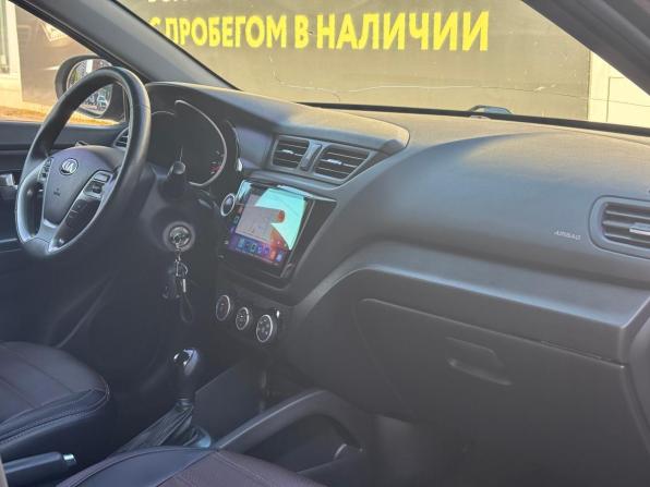 Kia Rio III Рестайлинг с пробегом 2015 года, цена 1 025 000 рублей, 160000 км, седан, Автокод Объявления