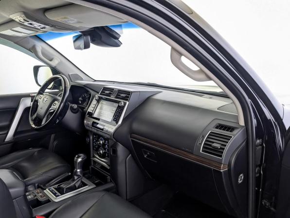 Toyota Land Cruiser Prado 150 Series Рестайлинг 2 с пробегом 2019 года, цена 5 705 000 рублей, 85026 км, внедорожник, Автокод Объявления