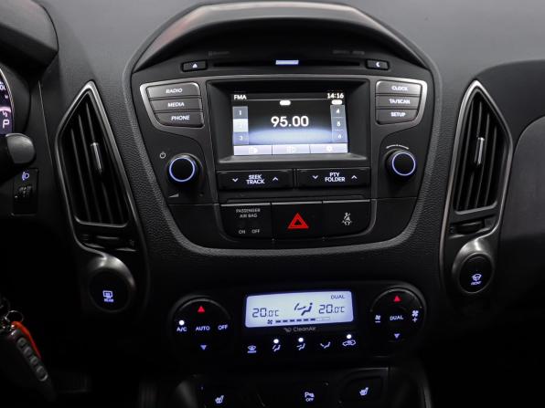 Hyundai ix35 I Рестайлинг с пробегом 2015 года, цена 1 649 000 рублей, 78610 км, внедорожник, Автокод Объявления