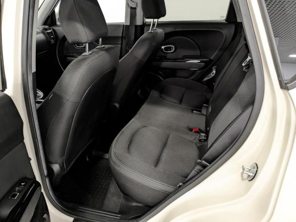 Kia Soul II Рестайлинг с пробегом 2018 года, цена 1 275 000 рублей, 144748 км, хэтчбек, Автокод Объявления