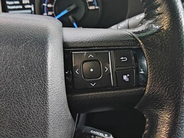 Toyota Hilux VIII Рестайлинг 2 с пробегом 2020 года, цена 4 000 000 рублей, 272849 км, пикап, Автокод Объявления