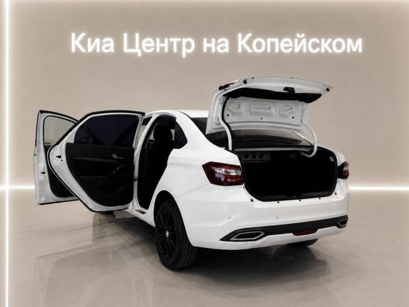 Lada (ВАЗ) Vesta I Рестайлинг (NG) с пробегом 2024 года, цена 1 235 000 рублей, 43000 км, седан, Автокод Объявления
