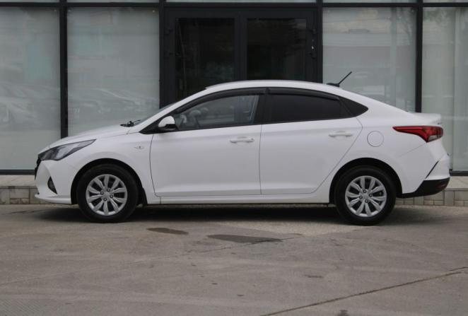 Hyundai Solaris II Рестайлинг с пробегом 2021 года, цена 1 660 000 рублей, 84642 км, седан, Автокод Объявления