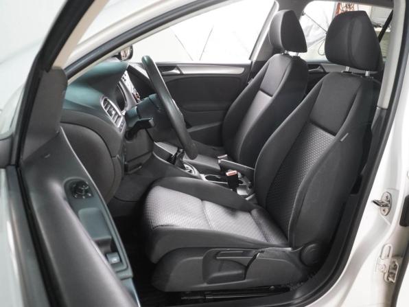 Volkswagen Golf VI с пробегом 2011 года, цена 649 000 рублей, 445887 км, хэтчбек, Автокод Объявления