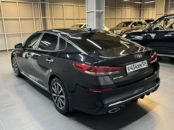 Kia Optima IV Рестайлинг с пробегом 2018 года, цена 1 697 000 рублей, 184000 км, седан, Автокод Объявления