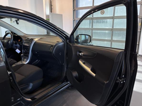 Toyota Corolla X (E140 E150) Рестайлинг с пробегом 2011 года, цена 954 000 рублей, 283569 км, седан, Автокод Объявления