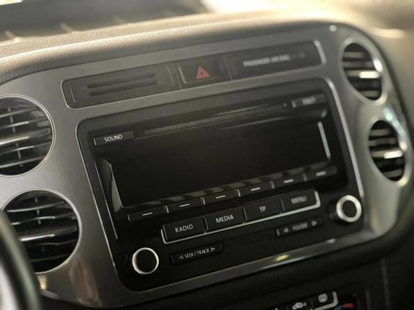 Volkswagen Tiguan I Рестайлинг с пробегом 2012 года, цена 995 000 рублей, 244902 км, внедорожник, Автокод Объявления