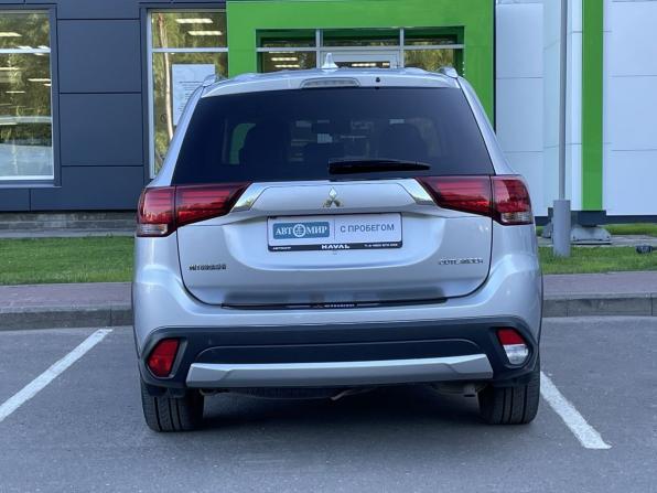 Mitsubishi Outlander III Рестайлинг 2 с пробегом 2017 года, цена 1 799 000 рублей, 153695 км, внедорожник, Автокод Объявления