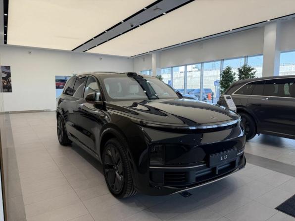 Новый Li Auto (Lixiang) L9 I Рестайлинг 2025 года, цена 11 990 000 рублей, внедорожник, Автокод Объявления