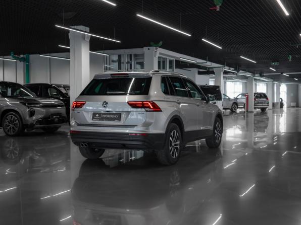 Volkswagen Tiguan II с пробегом 2019 года, цена 2 540 000 рублей, 98500 км, внедорожник, Автокод Объявления