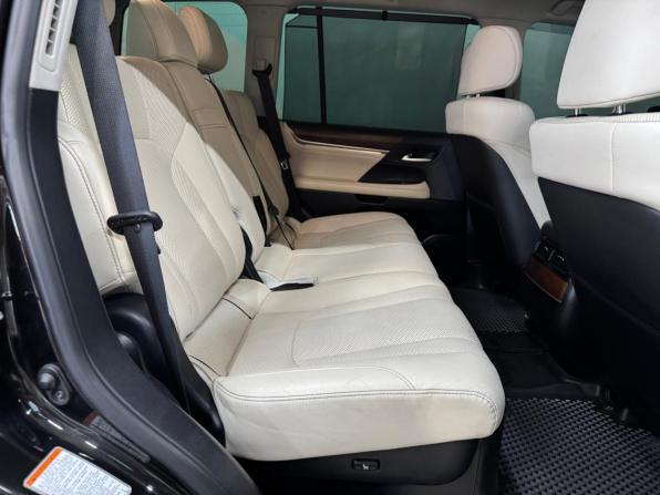 Lexus LX III Рестайлинг 2 с пробегом 2016 года, цена 6 970 000 рублей, 199755 км, внедорожник, Автокод Объявления