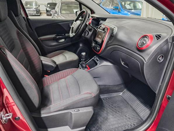 Renault Kaptur I с пробегом 2019 года, цена 1 605 000 рублей, 140279 км, внедорожник, Автокод Объявления