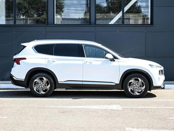 Hyundai Santa Fe IV Рестайлинг с пробегом 2022 года, цена 3 674 000 рублей, 55540 км, внедорожник, Автокод Объявления