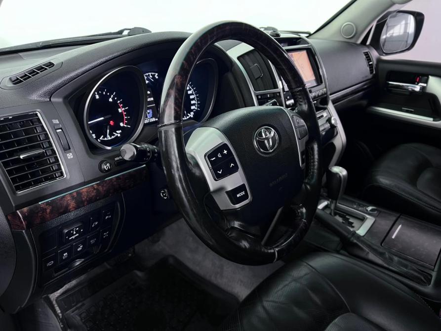 Toyota Land Cruiser 200 Series Рестайлинг 1 Ростов-на-Дону  - изображение 10