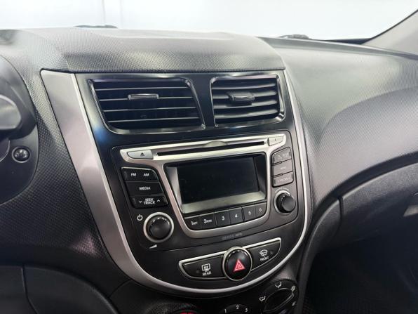 Hyundai Solaris I Рестайлинг с пробегом 2014 года, цена 899 000 рублей, 146000 км, седан, Автокод Объявления